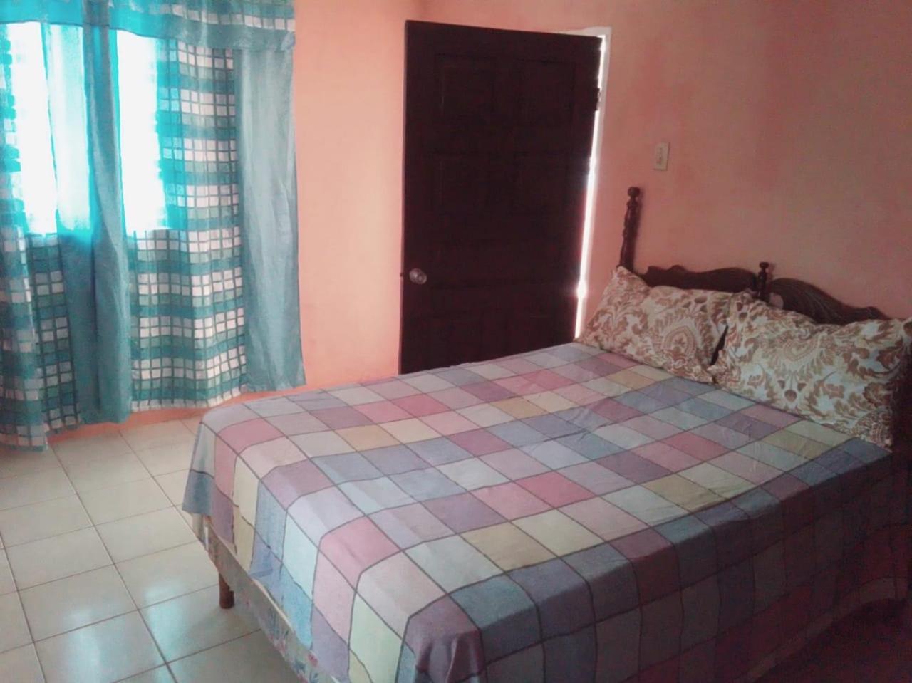 Port Antonio Residence Экстерьер фото